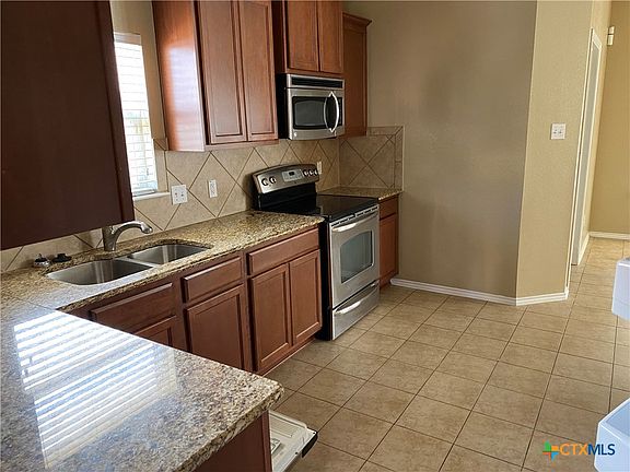3rd image of 5105 Birmingham Cir
