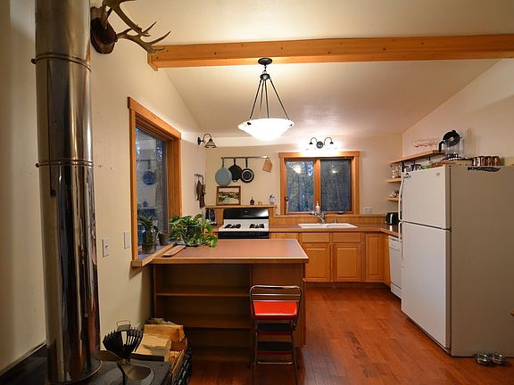 2nd image of 288 E Birch Hill Rd
