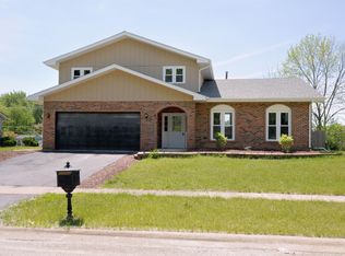 5439 Yale Ln, Matteson, IL 60443