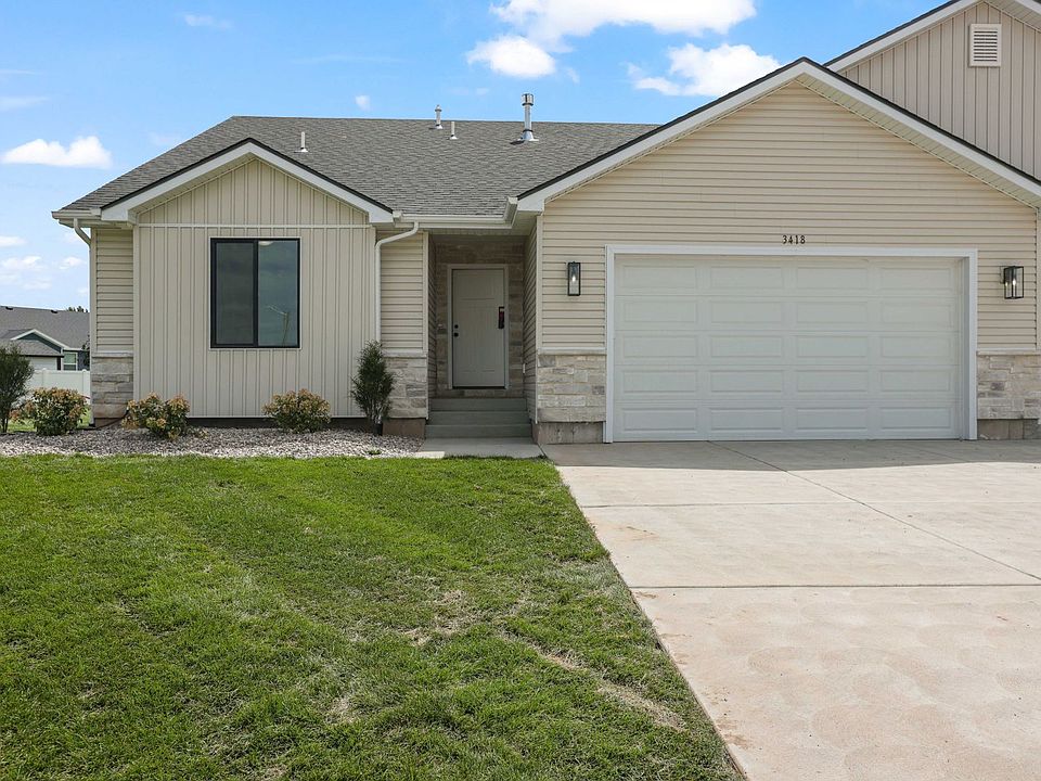 1st image of 3418 Schneider Dr