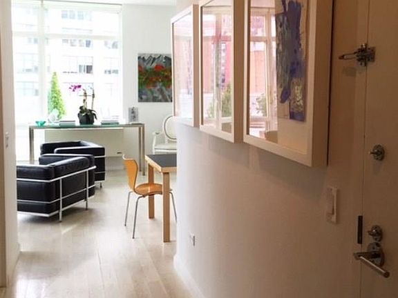 5th image of 55 Thompson St APT 8b