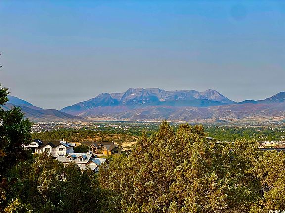 3rd image of 2366 E Flat Top Mountain Dr