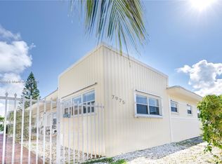 7975 Crespi Blvd, Miami Beach, FL 33141