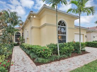 226 Andalusia Dr, Palm Beach Gardens, FL 33418