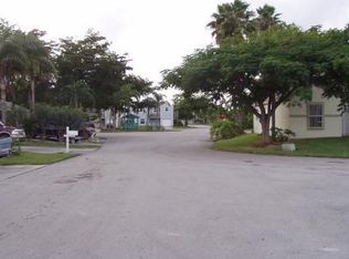 774 SW 8th Ter, Florida City, FL 33034