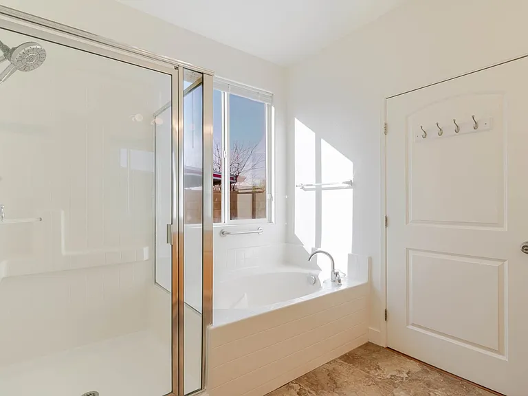 5059 Keston Dr — Photo 25