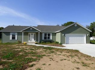 70830 Elkhart Rd, Edwardsburg, MI 49112