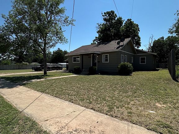 2nd image of 607 Fannin St