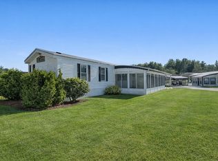 222 Park Cir, Sturbridge, MA 01566