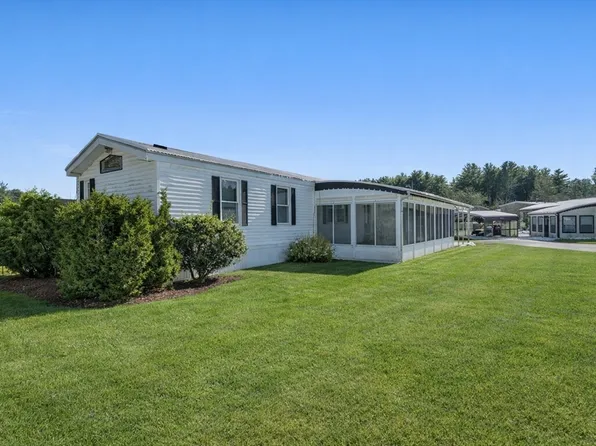 222 Park Cir, Sturbridge, MA 01566