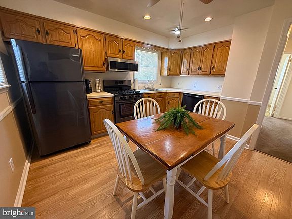 2nd image of 9 Krueger Ln