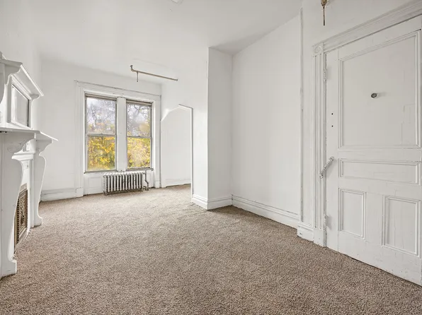 277 Jefferson Avenue image 14 of 15