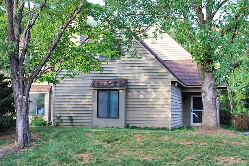 1057 Highlands Dr Photo 1