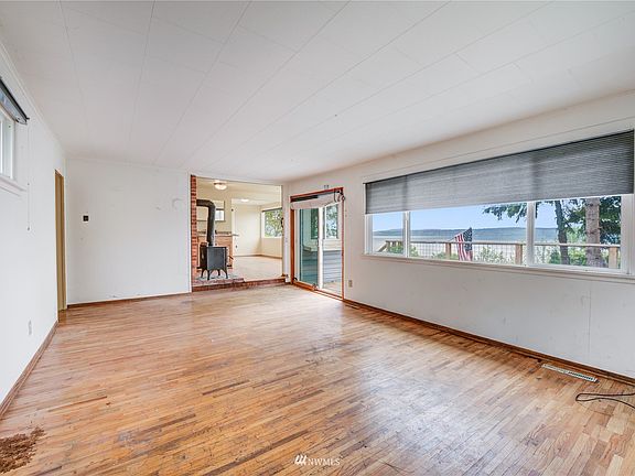 2nd image of 31847 S Bridge Way NE