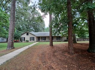 1956 Forest Dr, Sumter, SC 29154