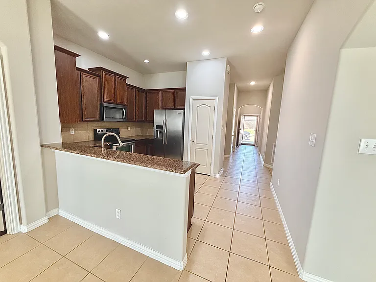 980 Bridle Bit Dr — Photo 5