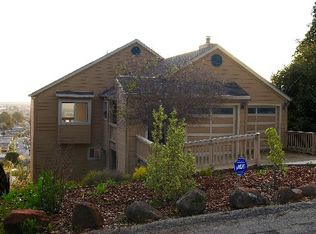 7645 Hillmont Dr, Oakland, CA 94605