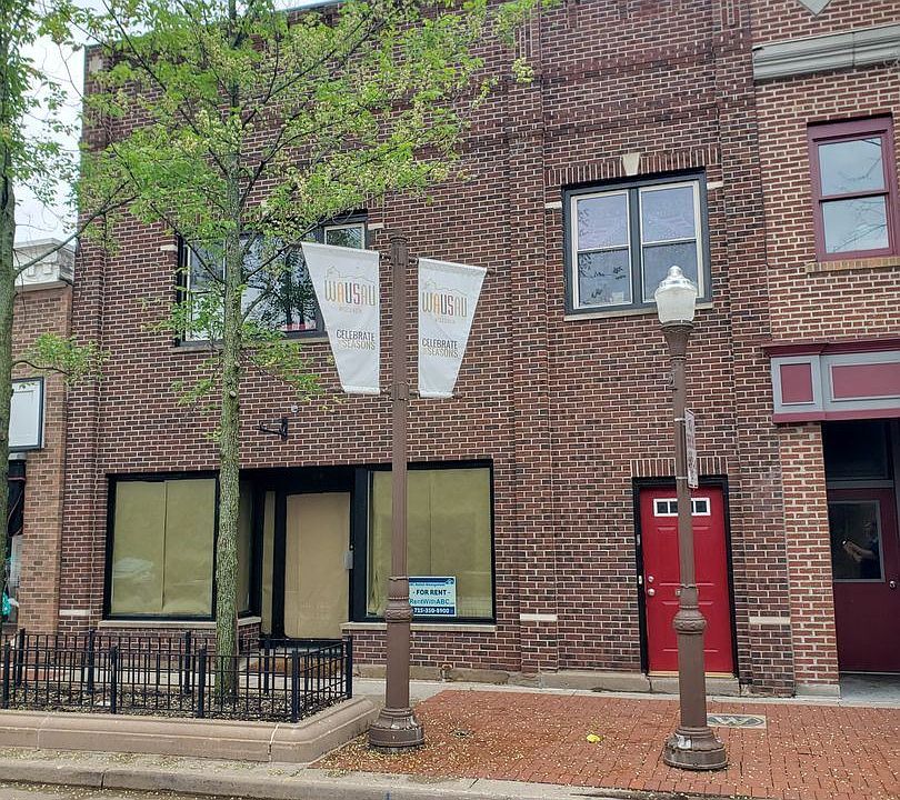 1st image of 316 1/2 E Washington St
