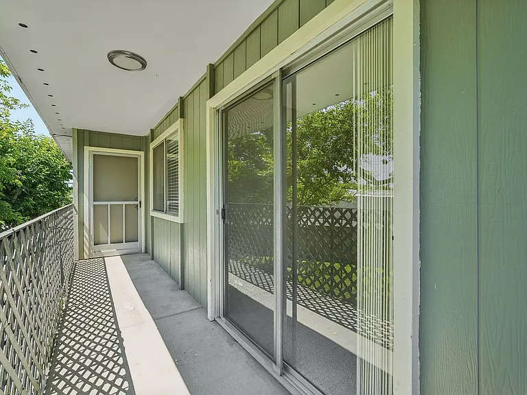 Northridge Terrace Apartments at 4900-4948 Stamas Lane, Fair Oaks California — Photo 51