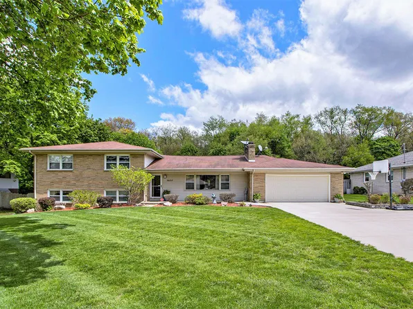 5037 Greenhill St, Portage, MI 49024