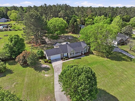 2nd image of 1069 White Pond Rd