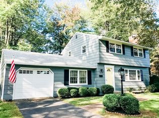 77 Berwick Rd, Delmar, NY 12054
