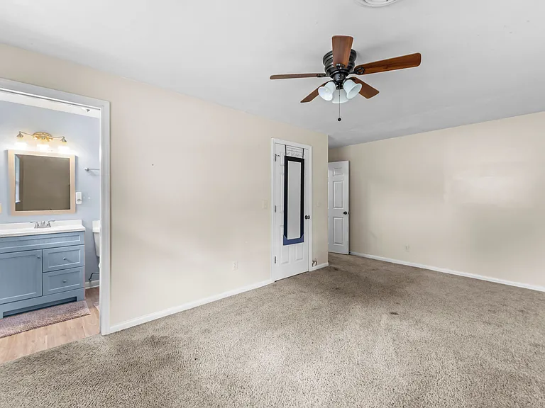 830 S Adams St — Photo 20