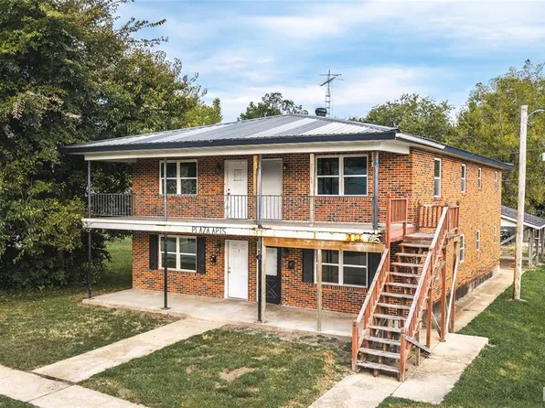 213 E Springfield St, Saint James, MO 65559