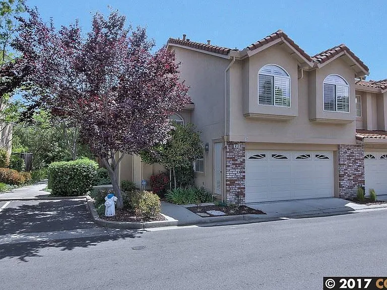 613 S Blackbrush Ln — Photo 1