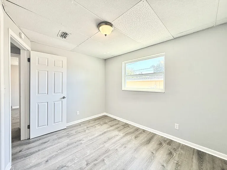 617 Pent St — Photo 24
