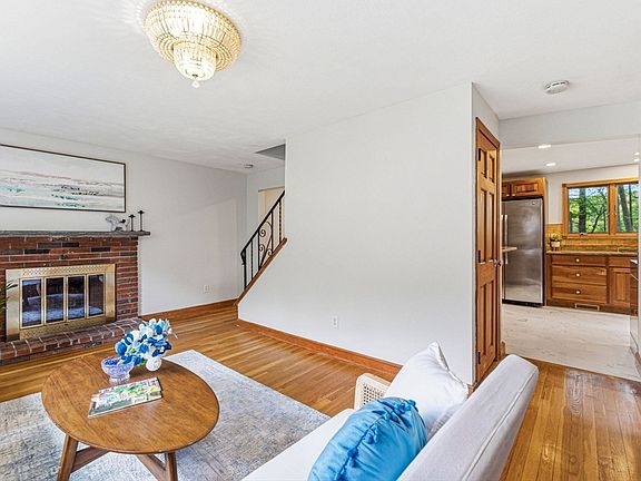 5th image of 33 Wallace Rd
