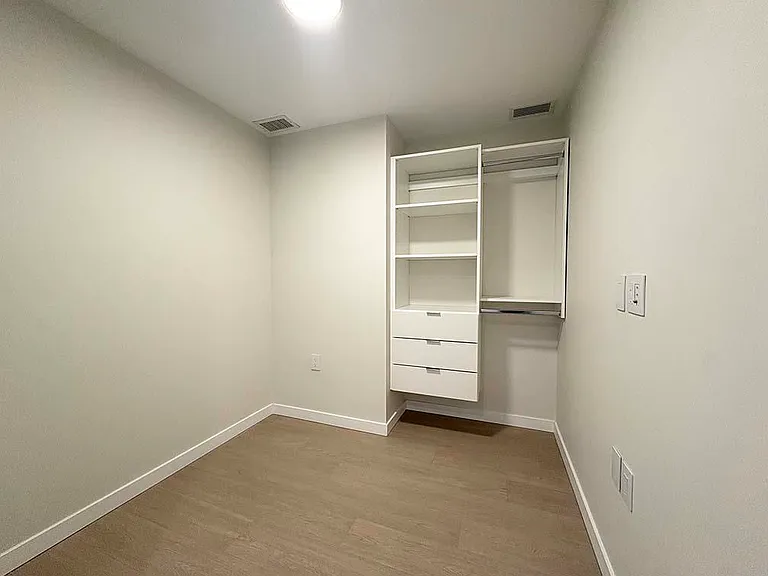 2108 Gilmore Ave #1503 — Photo 15