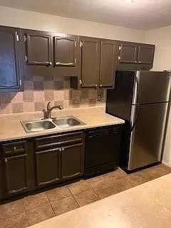 309 Augusta Dr SE — Photo 4