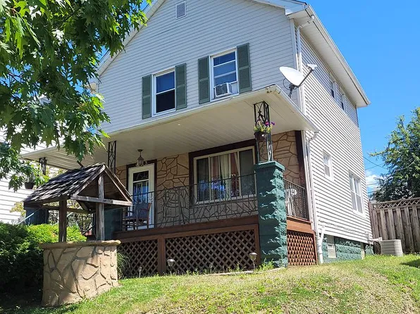 4913 E 84th St, Garfield Heights, OH 44125