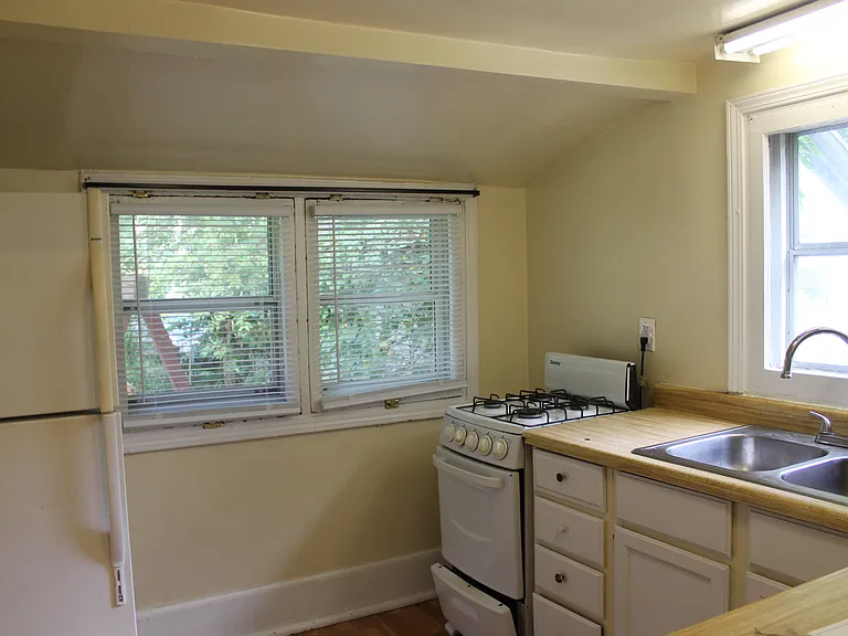 533 Elm St #3 — Photo 14