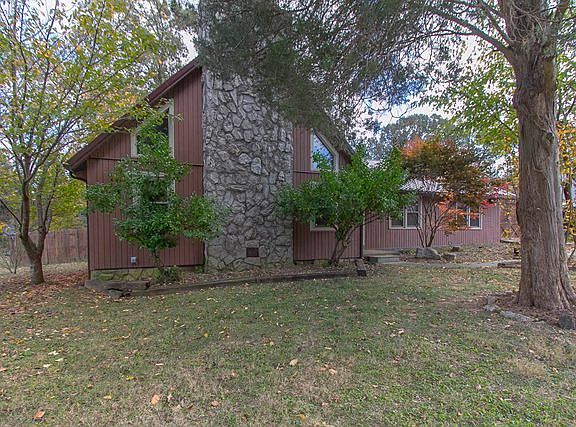 3rd image of 147 Cleveland Dr