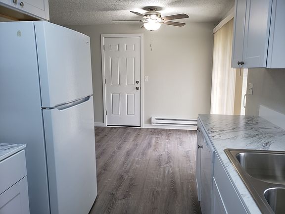 3rd image of 11416 241st Avenue Ct E #75