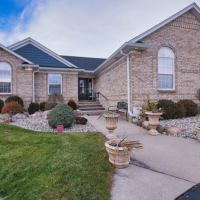 1st image of 1388 Sand Piper Dr