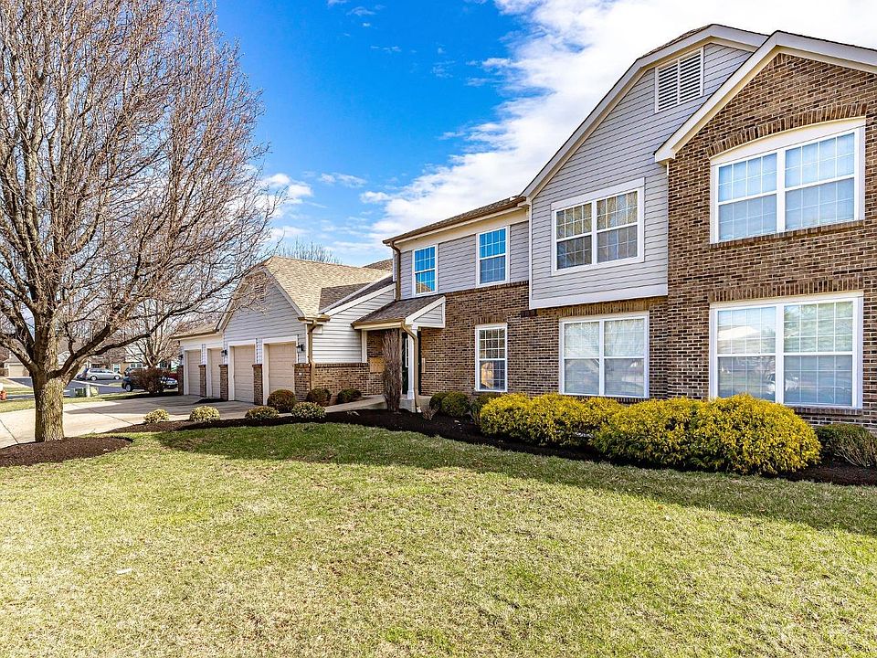 1st image of 7520 Waterford Cir