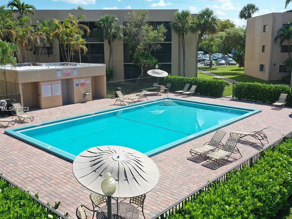 1st image of 8065 SW 107th Ave APT 204