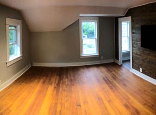 218 Elliott St #B, Grand Haven, MI 49417