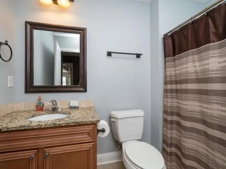 115 Verandah Ct — Photo 13