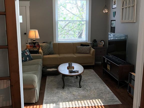 4th image of 2909 Robertson Ave #1