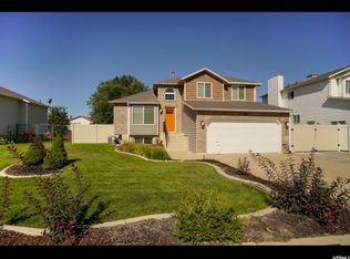 5471 S 3375 W, Roy, UT 84067