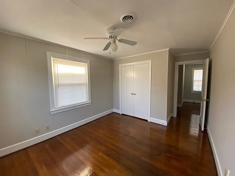 3515 N Roxboro St — Photo 10