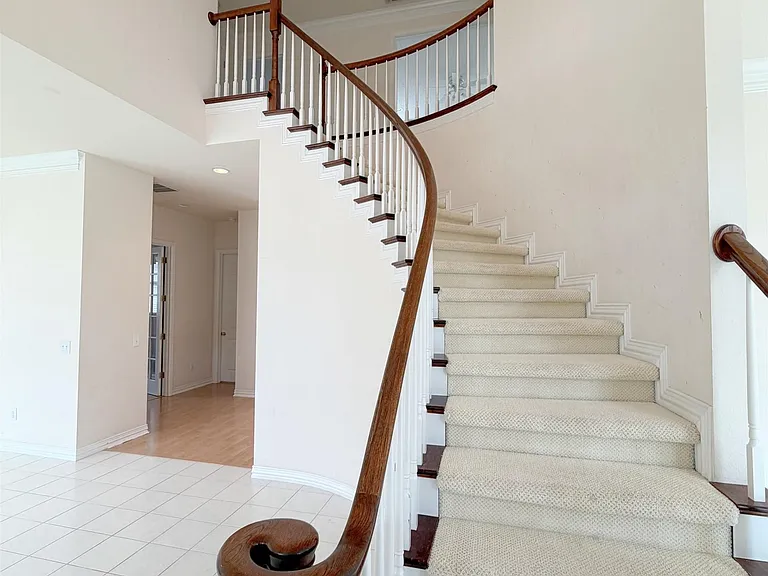 4506 Hollow Ridge Dr — Photo 19