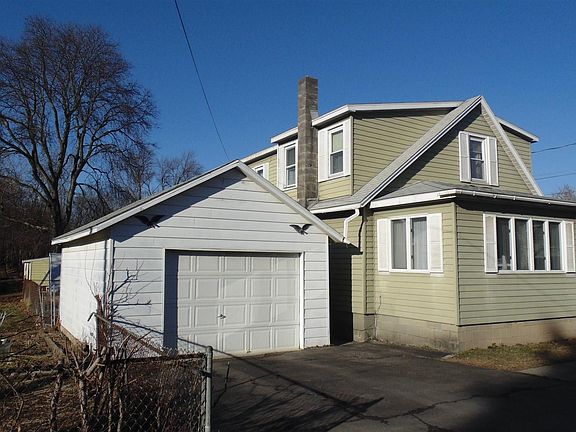 2nd image of 1149 River Rd