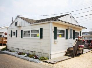 29 E Bayberry Way, Lavallette, NJ 08735