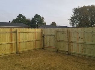 1915 S 40th St APT A, Springdale, AR 72762