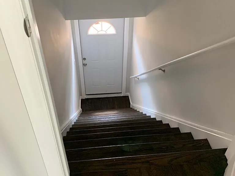 1113 Julia St #1 — Photo 11